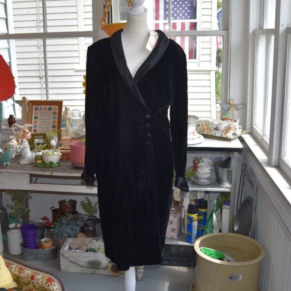 Vintage Lanz Originals Black Rayon Velvet Hostess Dress Duster USA M/L NOS